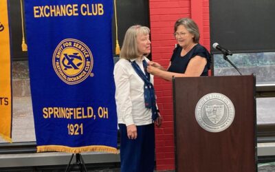 Carol Suddath receives 25 Year Numeral Pin