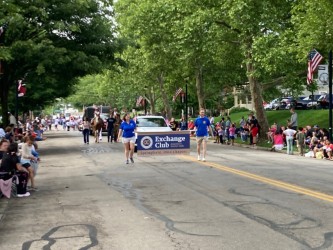 Exchange Distributes Flags at the 2026 Springfield, Ohio Memorial Day Parade!